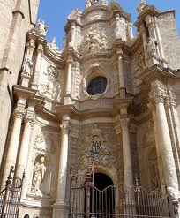 Archivo:Fachada catedral valencia.jpeg