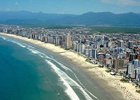 Playa Grande, paraíso turístico de la costa paulista, Brasil.
