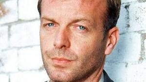 Archivo:Hugospeer.jpeg