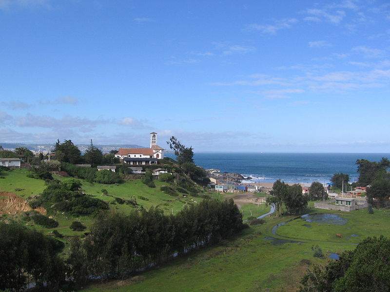 Archivo:Playa Chica, Las Cruces.jpg