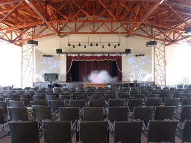 Archivo:Aguas Claras Teatro.jpeg