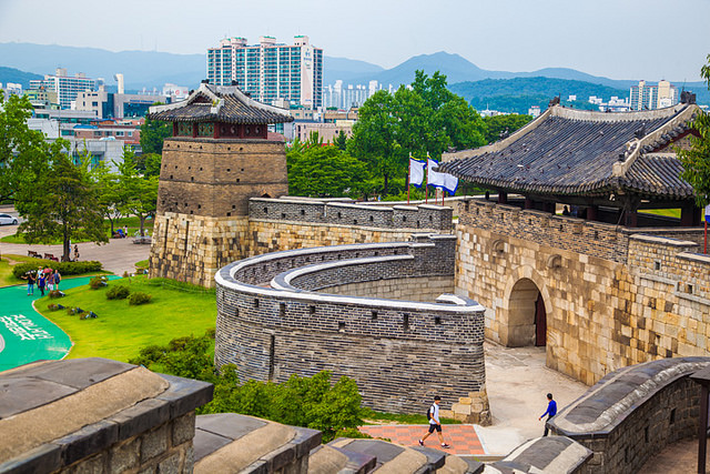 Archivo:Fortaleza de Hwasong.jpg