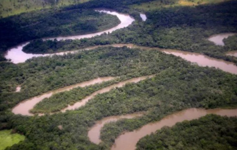 Archivo:RioTomo.jpg