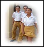 Tres alumnos de educación secundaria básica.jpg