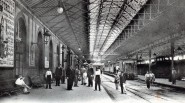 Interior de la estacion de MZA Cerca de 1905.JPG