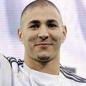 Archivo:Benzema-plantilla.jpg
