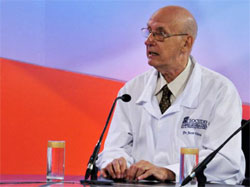 Dr-Jose-Adalberto-Oliva-mes.jpg
