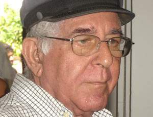 Caricat-de-la-nuez.jpg