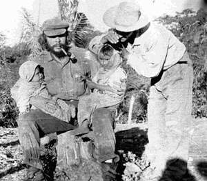 Archivo:Che-en-guerrilla-bolivia.jpg