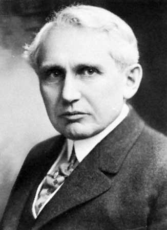 Archivo:Frank Kellogg.jpg