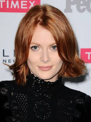 Archivo:Emily-Beecham.jpg