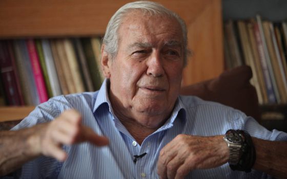Archivo:Carlos Vilaró.jpg