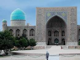 Mezquita de Bibi-Khanum.jpg