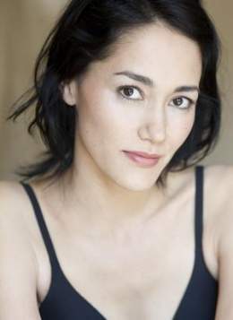 Sandrine-holt.jpg