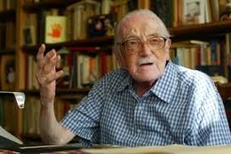 Luis Jaime Cisneros (1921-2011), periodista y profesor peruano.jpg
