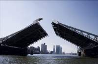 Puente levadizo.jpg