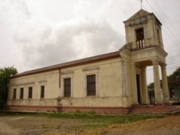 Iglesia catolica en Zaza.JPG