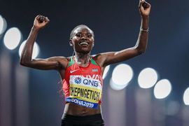 Ruth chepngetich maratonista keniata.jpg