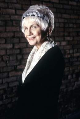 Alice Munro.jpg