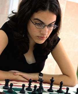 Zenia.ajedrez.jpg