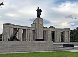 Monumento-memorial-soldados-sovieticos-berlin.jpg