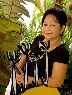 Flora fong.jpg
