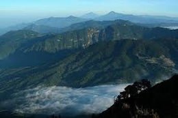 Volcán Siete orejas.jpg
