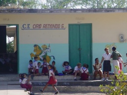 Escuela Primaria Ciro Redondo García.JPG