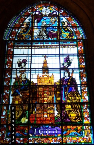 Archivo:Vidriera Catedral de Sevilla.JPG