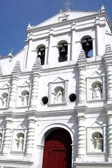 Iglesia principal Santa María Chiquimula.jpg