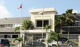 Ministerio de hacienda república dominicana.JPG