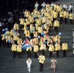 Deleghacion cubana desfile olimpiada.jpg