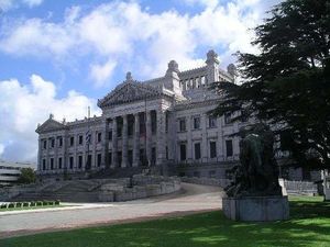 UnivMontevideo.jpg