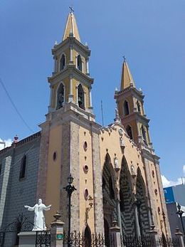 Catedral Mazatlán.jpg