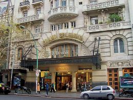 Buenos-aires-bookstore-theatre-el-ateneo-grand-splendid-1.jpg