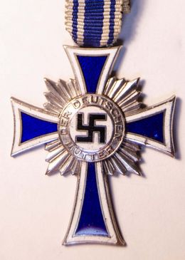 Cruz de Honor de la Madre Alemana.jpg