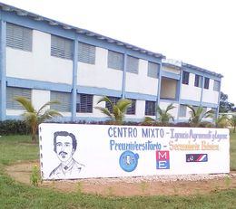 Centro Mixto Ignacio Agramonte.jpg