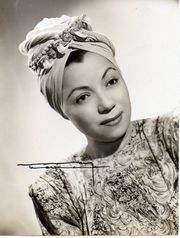 Nenita Viera (Patricia Juana Viera Scott, 1915-1978) foto publicitaria en 1948.jpg