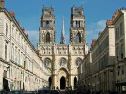 Catedral de Orleans.jpg