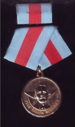 Medalla Jose Ramon Martinez.jpg