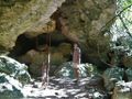 Cueva Pelo de Oro, antiguo nicho de marea ubicado en la elevación del mismo nombre