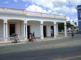 Biblioteca provincial las tunas.JPG