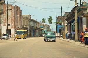 Calzada-10-de-octubre-habana.jpg