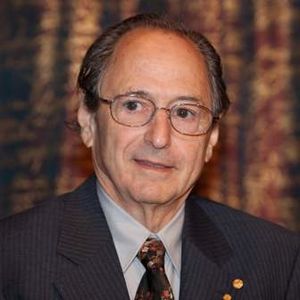 Michael Levitt.jpg