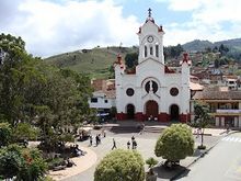 Parque principal de Guarne Antioquia.jpg
