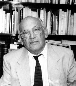 Francisco Rodríguez Adrados.jpg