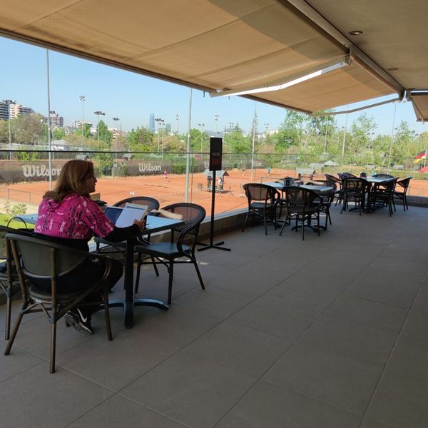 Archivo:Spòrt café Club Manquehue.jpg