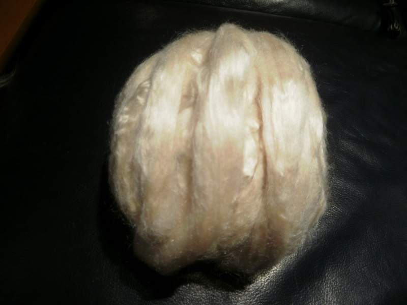 Archivo:FIBRA SEDA.jpg