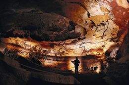 Cueva impresionante lascaux.jpg