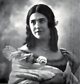 Elvira de Hidalgo.png